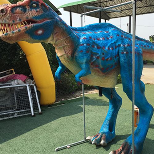 ချိန်ညှိနိုင်တဲ့ အင်္ဂါရပ်တွေပါတဲ့ T Rex ဒိုင်နိုဆောဝတ်စုံတွေ ရှိလား။