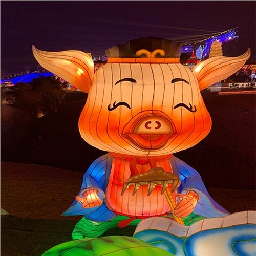 Festival Kain Tradisional Cina Gunakan Tanglung Sutera Cina Luar